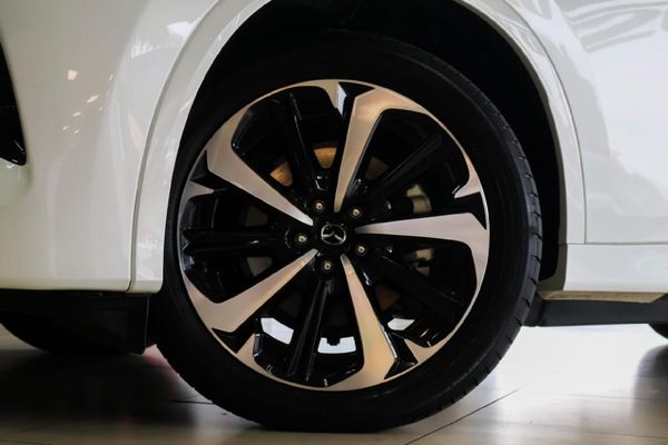 2026-Mazda-CX-60-33D-AWD-Takumi image:4
