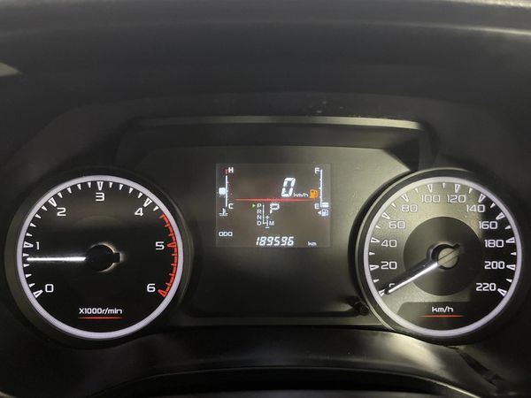 2022-Isuzu-D-Max-19-DDI-HR-L-Auto-Double-Cab image:2
