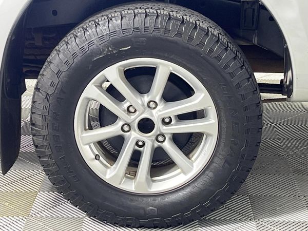 2022-Isuzu-D-Max-19-DDI-HR-L-Auto-Double-Cab image:6