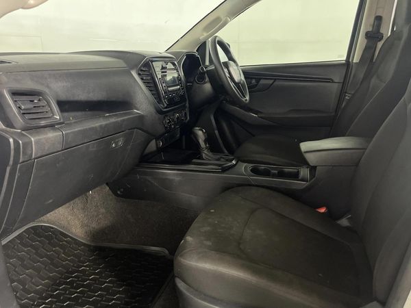 2022-Isuzu-D-Max-19-DDI-HR-L-Auto-Double-Cab image:7
