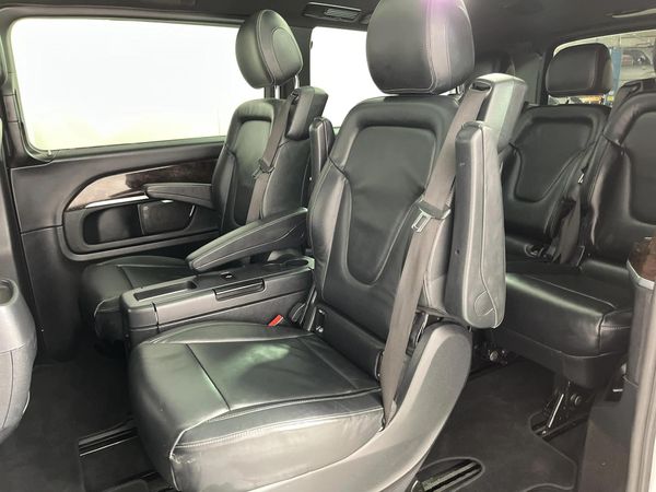 2018-Mercedes-Benz-V-Class-V-250d-Avantgarde-Auto image:3