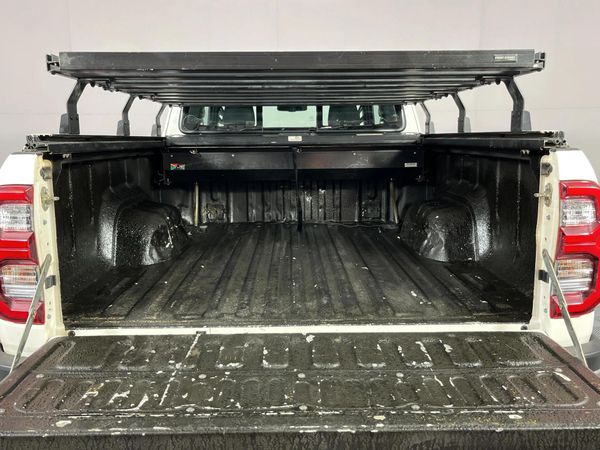 2020-Toyota-Hilux-28-GD-6-Raised-Body-Legend-Extended-Cab image:12