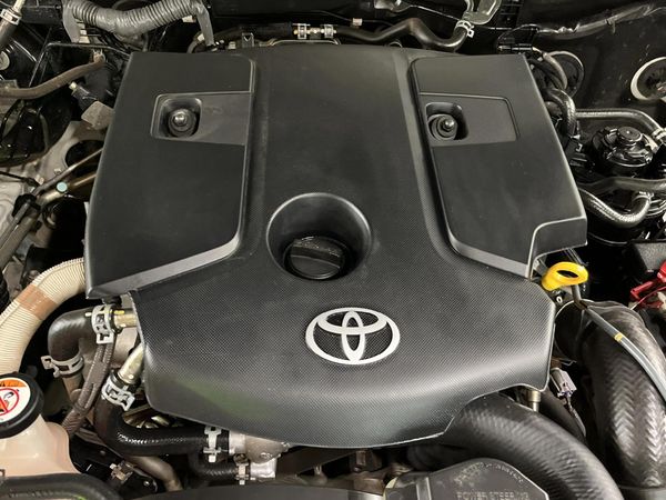 2020-Toyota-Hilux-28-GD-6-Raised-Body-Legend-Extended-Cab image:13