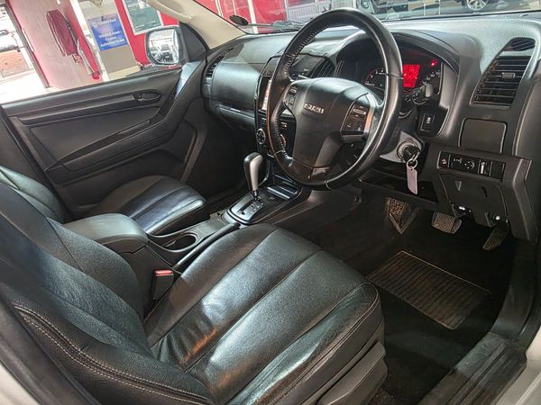 2020-Isuzu-D-Max-250-HO-LE-Auto-Double-Cab image:5