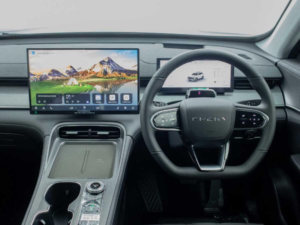 2026-Chery-Tiggo-8-Pro-15T-CSH-Apex-DHT-Phev image:21