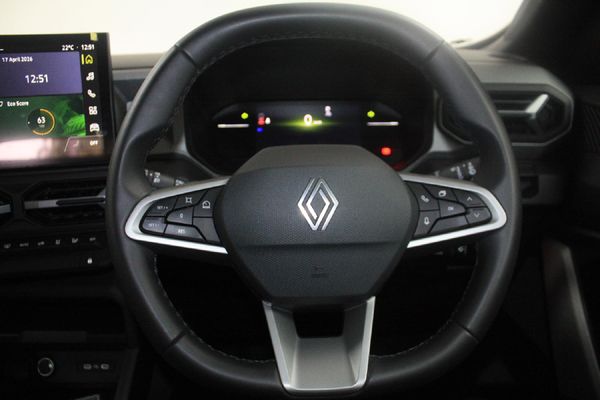 2025-Renault-Duster-13T-Intens-EDC image:9