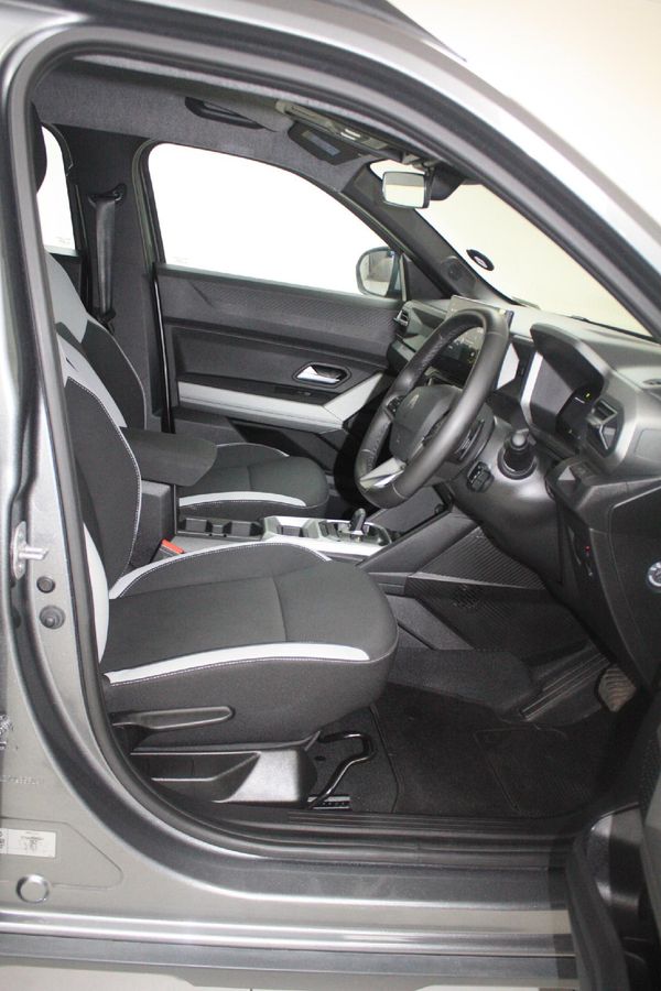 2025-Renault-Duster-13T-Intens-EDC image:10