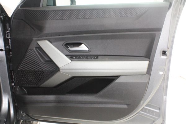 2025-Renault-Duster-13T-Intens-EDC image:20