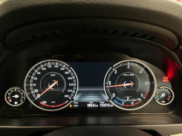 2016-BMW-X5-xDrive30d-M-Sport-Auto image:10