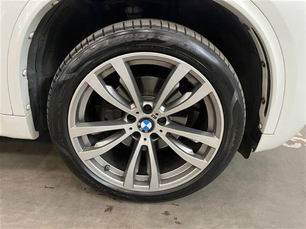 2016-BMW-X5-xDrive30d-M-Sport-Auto image:8