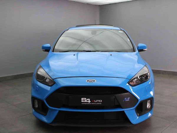2017-Ford-Focus-RS-23-EcoBoost-AWD-5-dr image:2