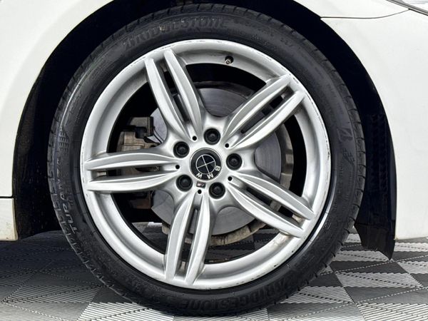 2015-BMW-5-Series-520d-M-Sport-Auto image:5