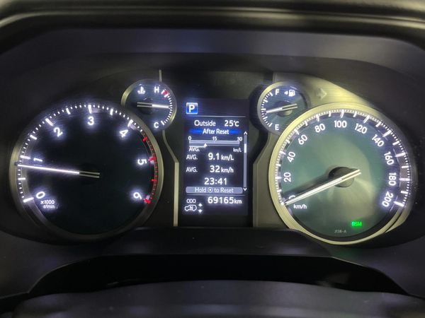2021-Toyota-Land-Cruiser-Prado-28-GD-VX-Auto image:2