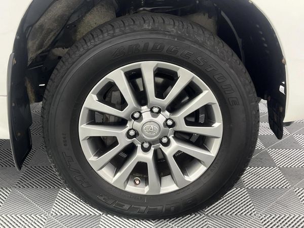 2021-Toyota-Land-Cruiser-Prado-28-GD-VX-Auto image:5