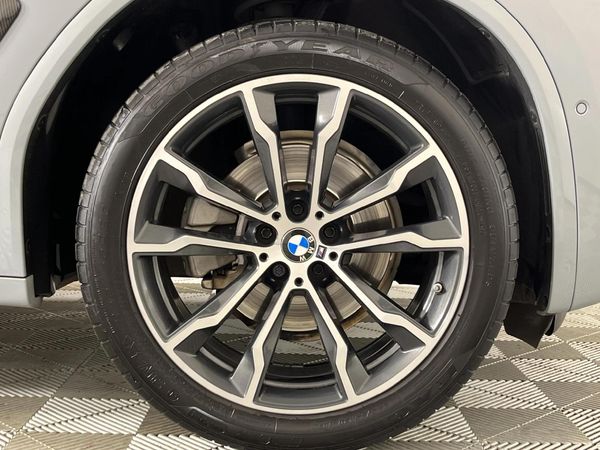 2021-BMW-X4-xDrive20d-M-Sport image:5
