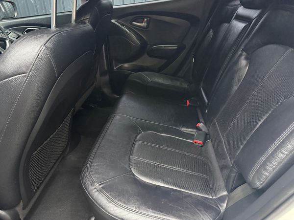 2011-Hyundai-ix35-24-GLS-Elite-AWD-Auto image:9
