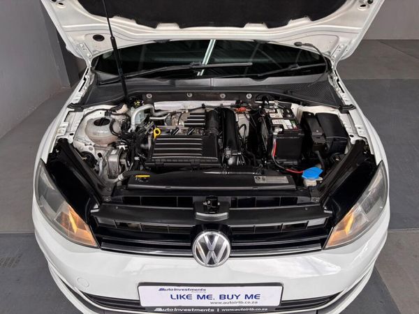 2015-Volkswagen-Golf-VII-14-TSI-Comfortline image:15