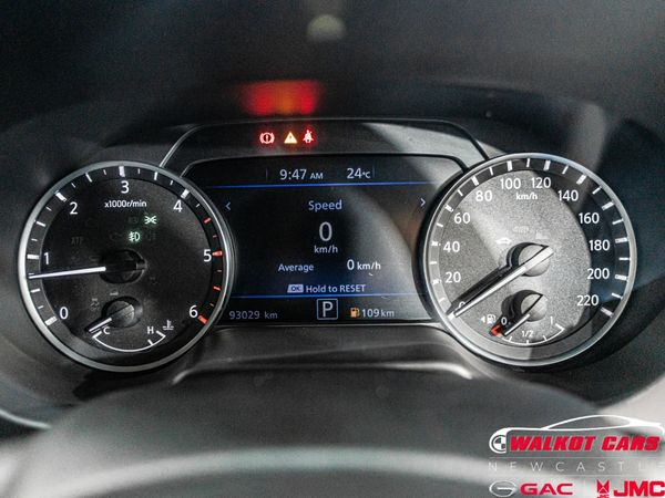 2022-Nissan-Navara-25-DDTi-PRO-2X-Auto-Double-Cab image:8