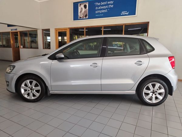 2012-Volkswagen-Polo-14-Comfortline-5-dr image:2