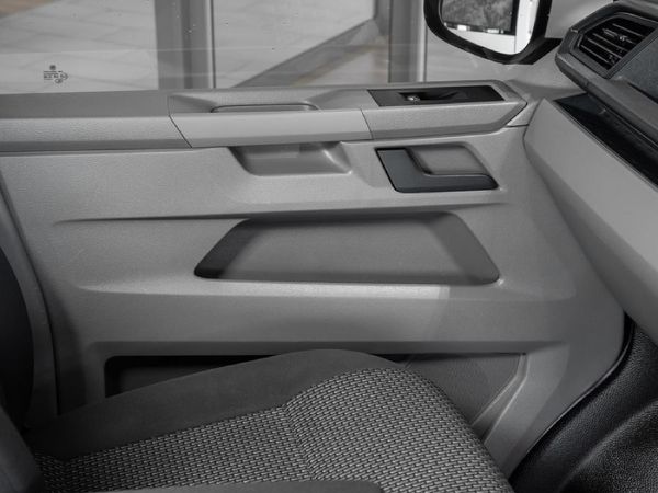 2024-Volkswagen-Kombi-T61-20-BiTDI-Trendline-Plus-Auto-4Motion-146kW image:20