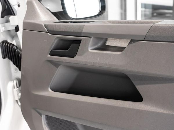 2024-Volkswagen-Kombi-T61-20-BiTDI-Trendline-Plus-Auto-4Motion-146kW image:27