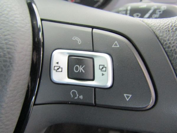 2025-Volkswagen-Polo-Vivo-14 image:14