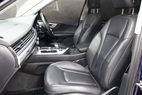 2019-Audi-Q7-30-TDI-quattro-Auto-45-TDI image:15