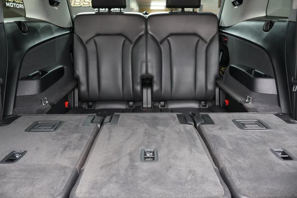 2019-Audi-Q7-30-TDI-quattro-Auto-45-TDI image:21