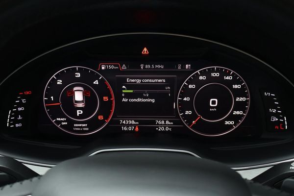 2019-Audi-Q7-30-TDI-quattro-Auto-45-TDI image:25