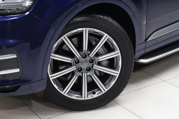 2019-Audi-Q7-30-TDI-quattro-Auto-45-TDI image:27