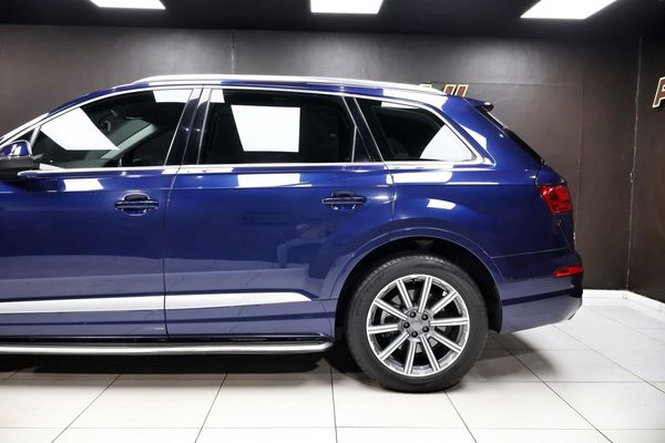 2019-Audi-Q7-30-TDI-quattro-Auto-45-TDI image:4