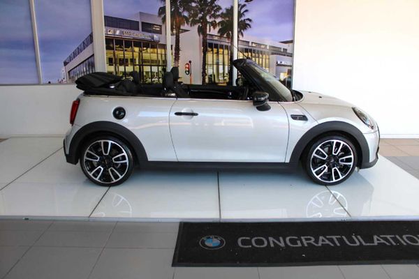 2021-MINI-Convertible-Cooper-S-Auto image:3