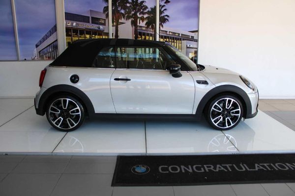 2021-MINI-Convertible-Cooper-S-Auto image:5