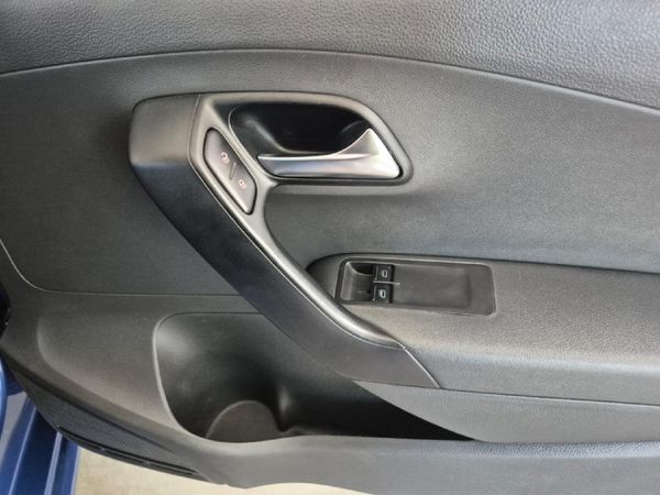 2021-Volkswagen-Polo-Vivo-14-Mswenko-5-dr image:14