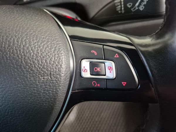 2021-Volkswagen-Polo-Vivo-14-Mswenko-5-dr image:18