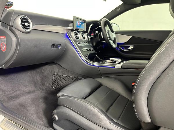 2020-Mercedes-Benz-C-Class-C-200-Coupe-Auto image:7