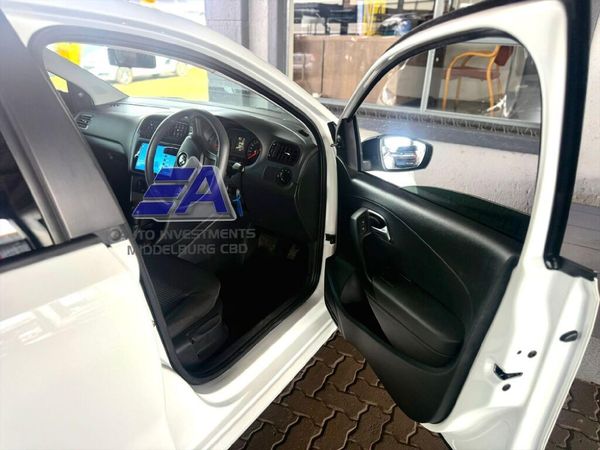 2022-Volkswagen-Polo-Vivo-16-Comfortline-Auto-5-dr image:15