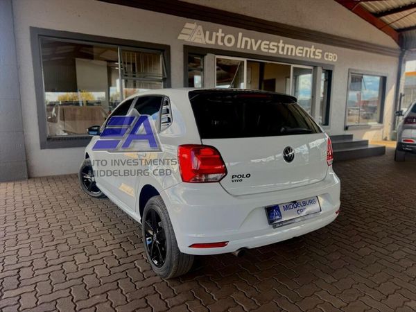 2022-Volkswagen-Polo-Vivo-16-Comfortline-Auto-5-dr image:3