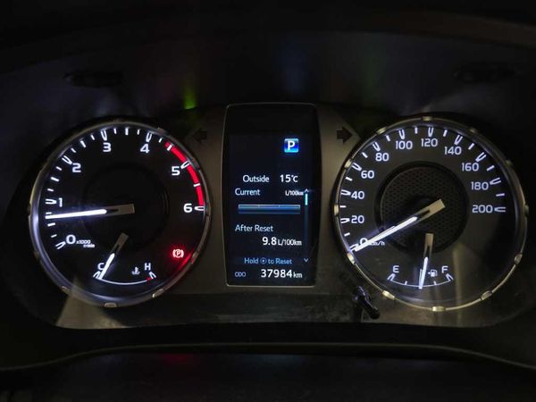 2025-Toyota-Hilux-24-GD-6-Raider-4x4-Auto-Double-Cab image:20