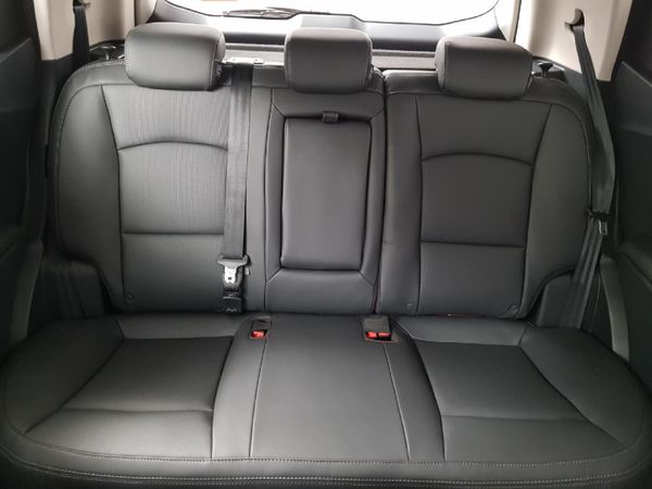 2023-Mahindra-XUV-300-12T-W8 image:15