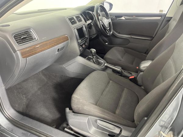 2017-Volkswagen-Jetta-GP-16-TDI-Comfortline-Auto image:8