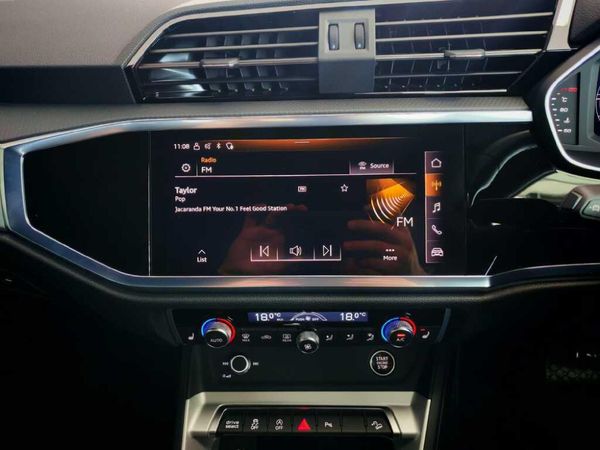 2025-Audi-Q3-Sportback-20-TFSI-quattro-Auto-S-Line-40-TFSI image:11