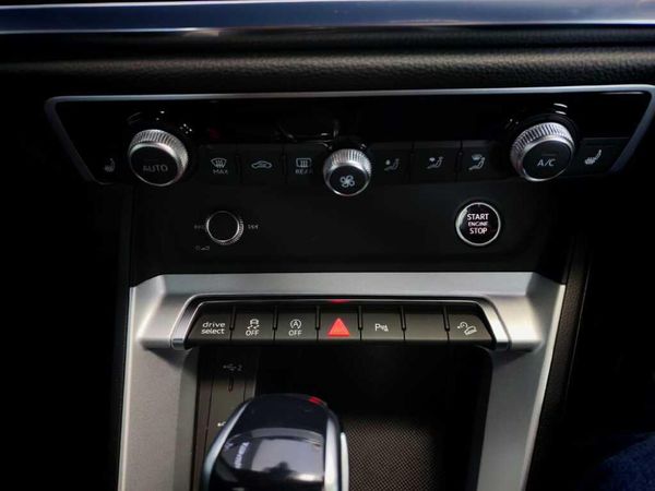 2025-Audi-Q3-Sportback-20-TFSI-quattro-Auto-S-Line-40-TFSI image:13