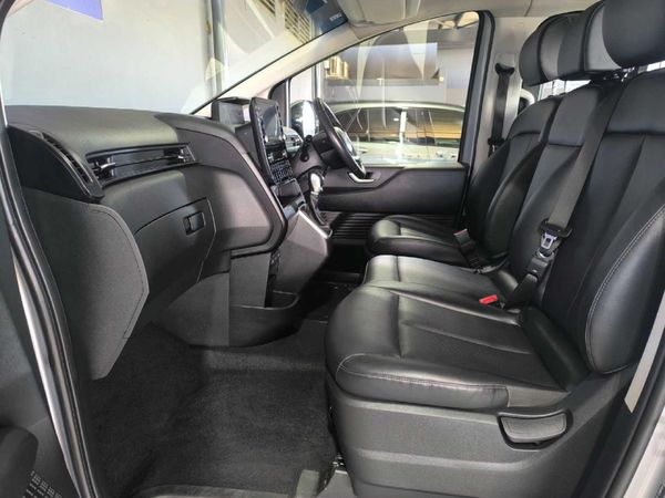 2023-Hyundai-Staria-22d-Executive-Auto-11-Seat image:9