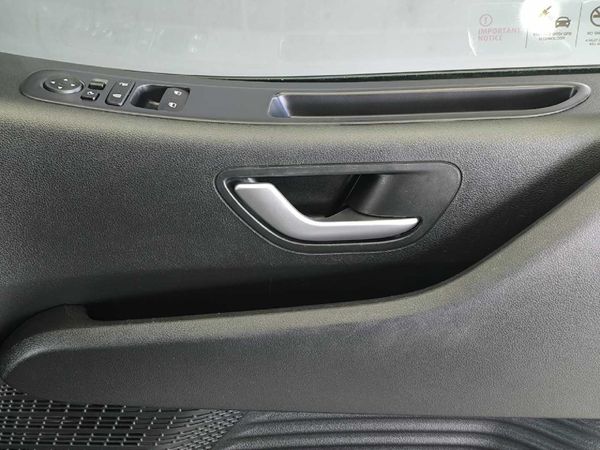 2023-Hyundai-Staria-22d-Executive-Auto-11-Seat image:11