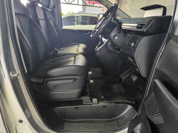 2023-Hyundai-Staria-22d-Executive-Auto-11-Seat image:13