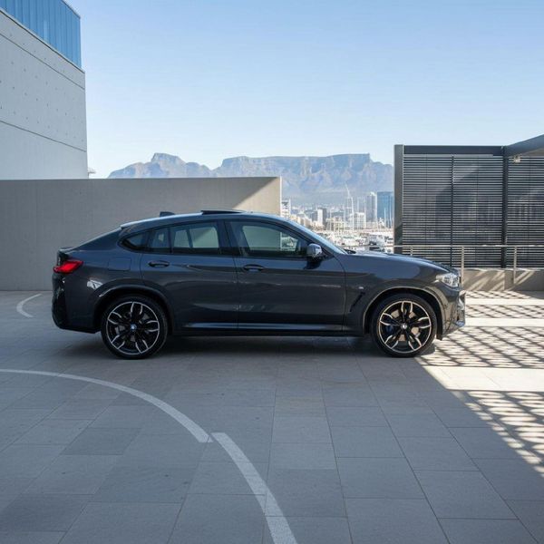 2023-BMW-X4-M40i image:10