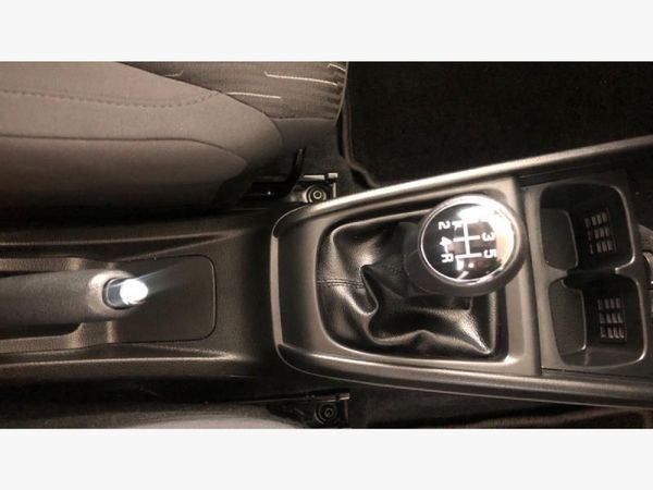 2025-Suzuki-Ertiga-15-GL image:9