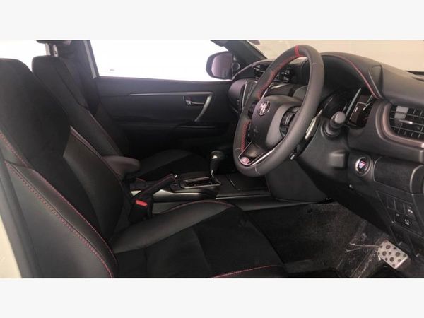 2026-Toyota-Fortuner-28GD-6-4x4-GR-S-Auto image:8