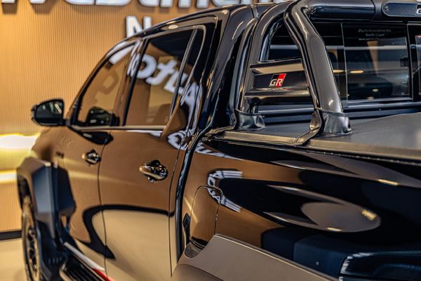 2026-Toyota-Hilux-28GD-6-GR-Sport-Double-Cab-4x4 image:18